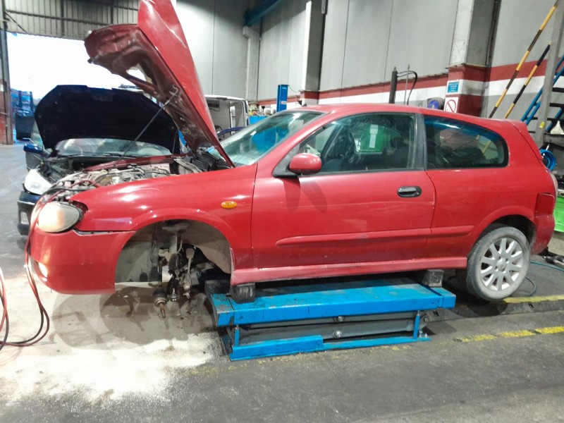 nissan almera ii (n16) del año 2004