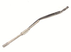 Recambio de brazo limpia delantero derecho para toyota auris station wagon (_e18_) 1.8 hybrid (zwe186_) referencia OEM IAM    2