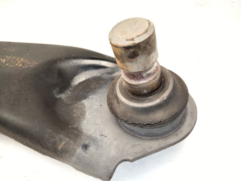 Recambio de brazo suspension inferior delantero derecho para mazda cx-5 (ke, gh) 2.2 d (ke2fw) referencia OEM IAM D24H34300  