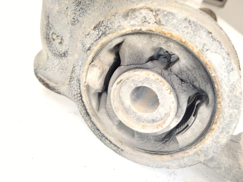 Recambio de brazo suspension inferior delantero izquierdo para mazda cx-5 (ke, gh) 2.2 d (ke2fw) referencia OEM IAM D24H34350  