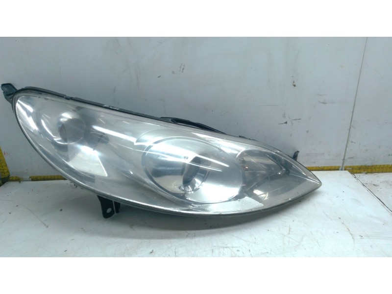 Recambio de faro derecho para peugeot 407 (6d_) 2.0 hdi 135 (6drhrh, 6drhre, 6drhrg, 6drhrj) referencia OEM IAM 9660235980  