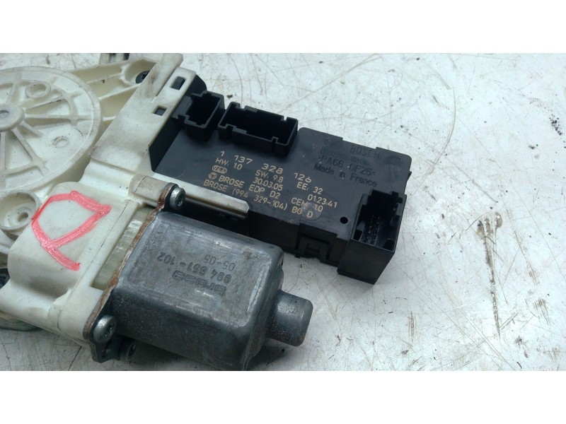 Recambio de elevalunas delantero derecho para peugeot 407 (6d_) 2.0 hdi 135 (6drhrh, 6drhre, 6drhrg, 6drhrj) referencia OEM IAM 