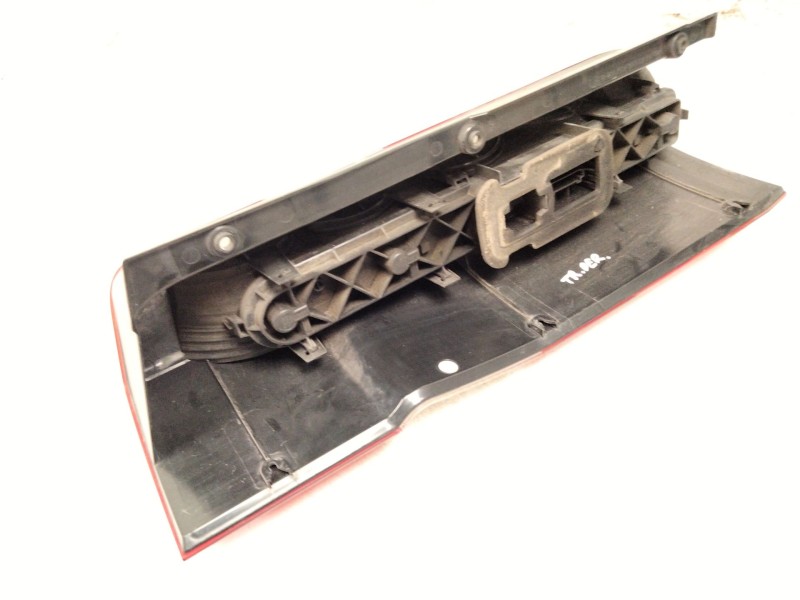 Recambio de piloto trasero derecho para mercedes-benz sprinter 3-t furgoneta (b906) 214 cdi (906.611, 906.613) referencia OEM IA