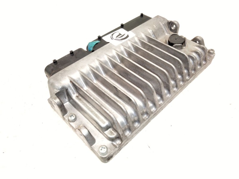 Recambio de centralita motor uce para toyota auris station wagon (_e18_) 1.8 hybrid (zwe186_) referencia OEM IAM 896610ZM30 MB27