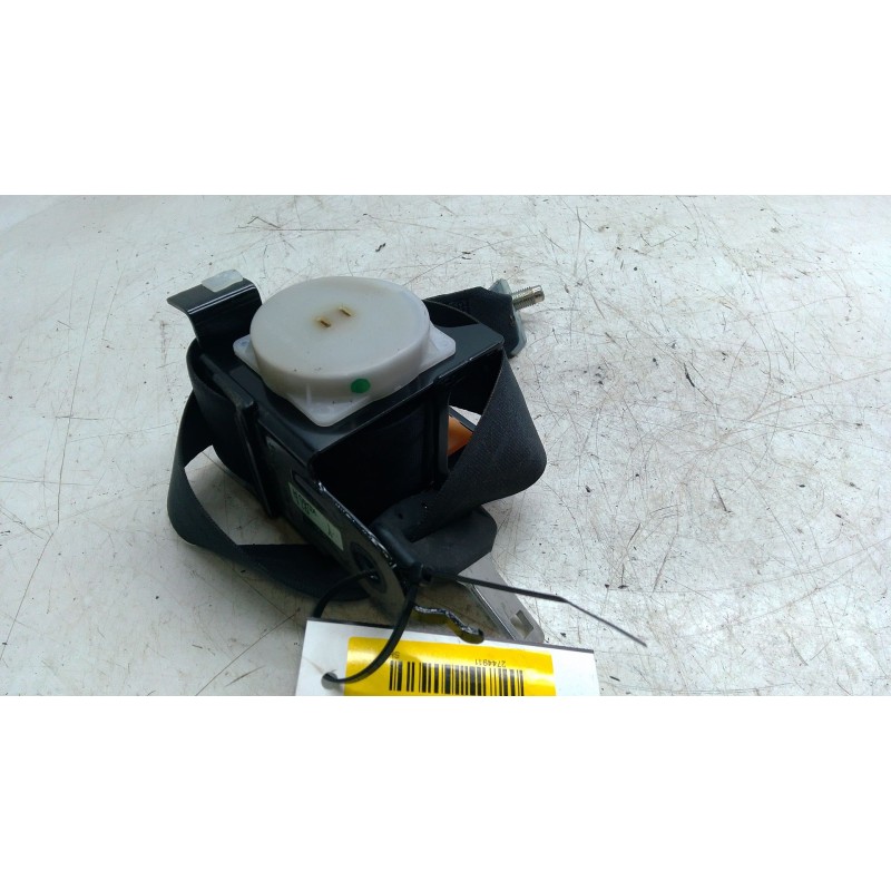 Recambio de enganche cinturon trasero izquierdo para mazda cx-5 (ke, gh) 2.2 d awd (ke2aw) referencia OEM IAM BGE03007  