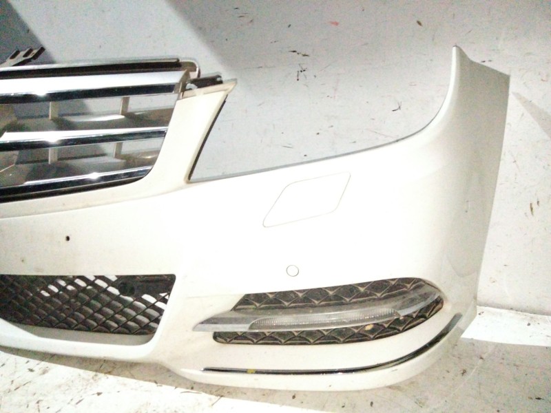 Recambio de paragolpes delantero para mercedes-benz clase c t-model (s204) c 220 cdi (204.202) referencia OEM IAM   