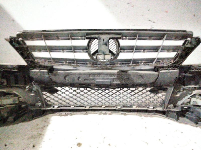 Recambio de paragolpes delantero para mercedes-benz clase c t-model (s204) c 220 cdi (204.202) referencia OEM IAM   