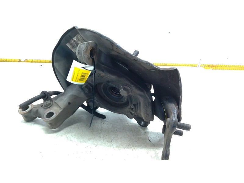 Recambio de mangueta delantera derecha para toyota auris station wagon (_e18_) 1.8 hybrid (zwe186_) referencia OEM IAM   