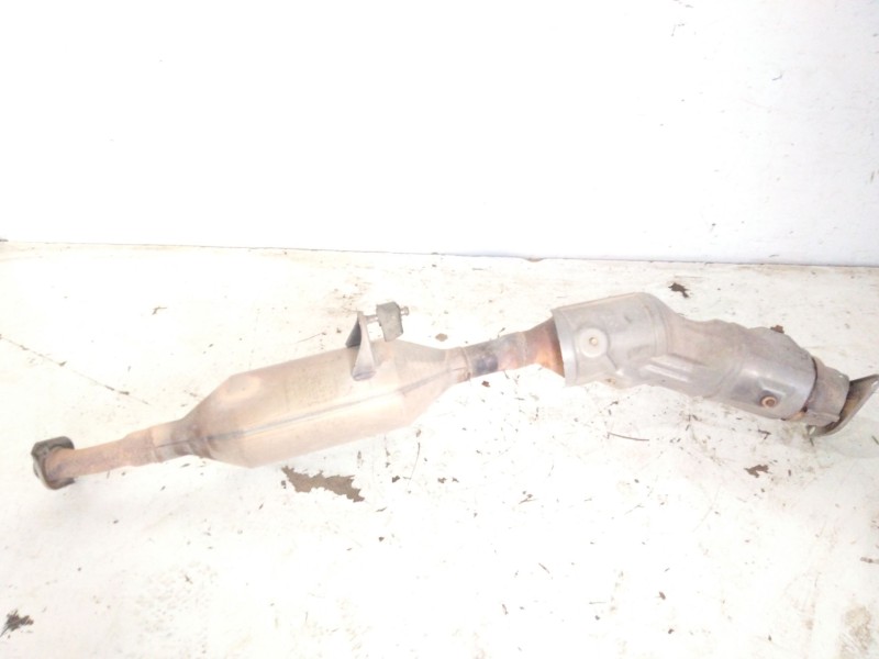 Recambio de catalizador para toyota auris station wagon (_e18_) 1.8 hybrid (zwe186_) referencia OEM IAM 174100T510  