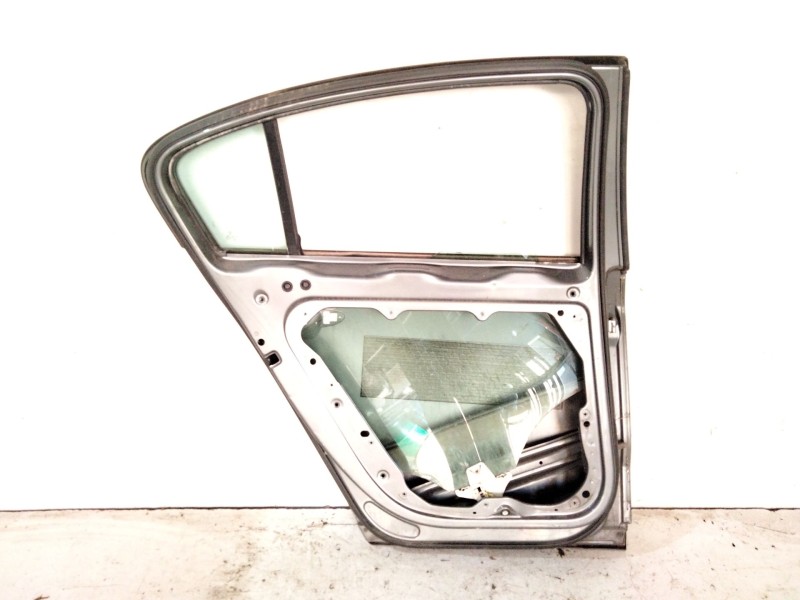 Recambio de puerta trasera izquierda para volkswagen passat b7 (362) 2.0 tdi referencia OEM IAM 3AE833055  