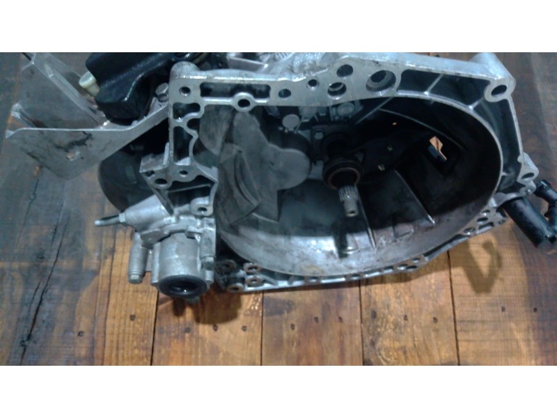 Recambio de caja cambios para citroën c4 ii (nc_) 1.4 vti 95 referencia OEM IAM 20DP55  