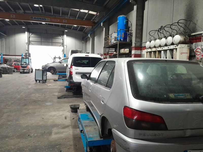 peugeot 306 hatchback (7a, 7c, n3, n5) del año 1999