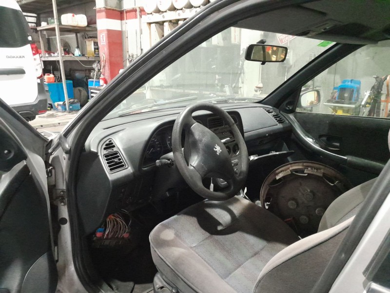 peugeot 306 hatchback (7a, 7c, n3, n5) del año 1999