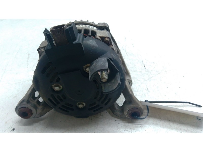Recambio de alternador para opel corsa e (x15) 1.4 (08, 68) referencia OEM IAM 13585664  
