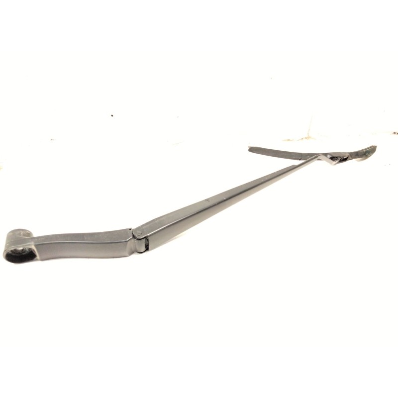 Recambio de brazo limpia delantero derecho para opel insignia b grand sport (z18) 1.5 (68) referencia OEM IAM 134714  