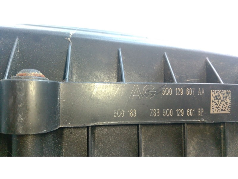 Recambio de caja filtro de aire para skoda superb iii (3v3) 2.0 tdi referencia OEM IAM 5Q0129607AA  