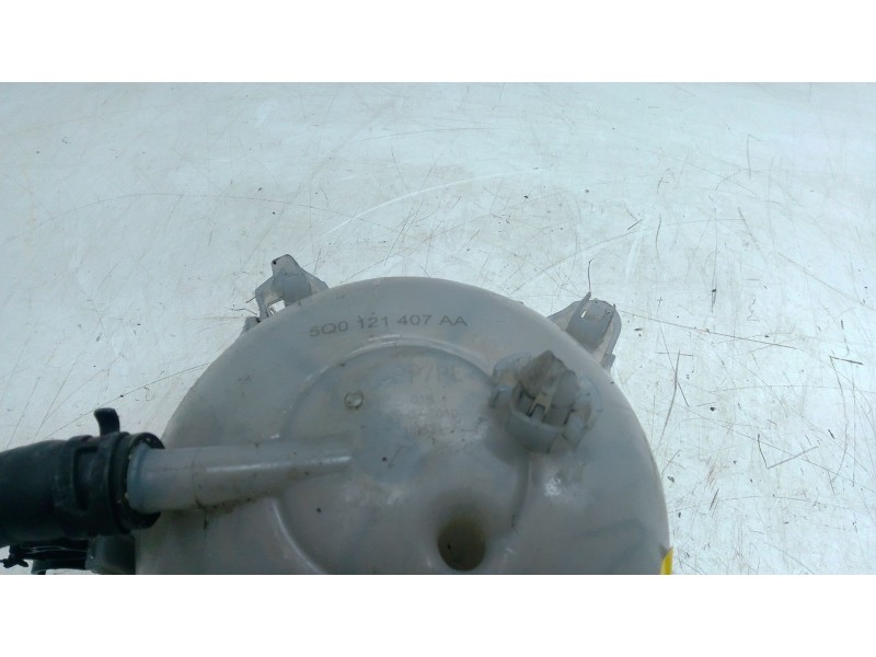Recambio de deposito expansion para skoda superb iii (3v3) 2.0 tdi referencia OEM IAM 5Q0121407AA  