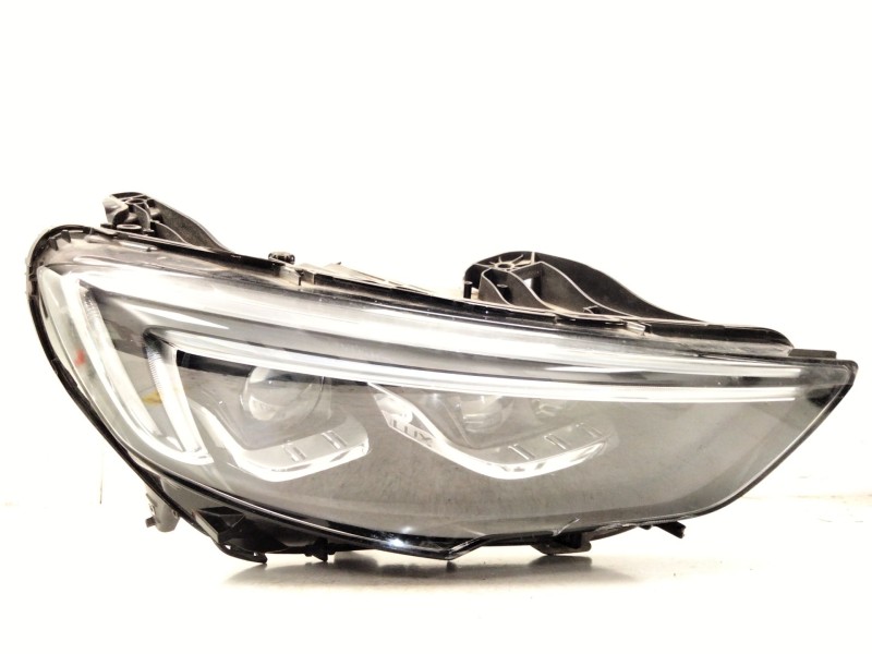 Recambio de faro derecho para opel insignia b grand sport (z18) 1.5 (68) referencia OEM IAM 39122975  