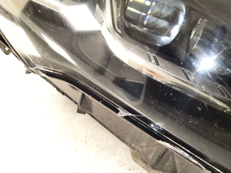 Recambio de faro derecho para opel insignia b grand sport (z18) 1.5 (68) referencia OEM IAM 39122975  