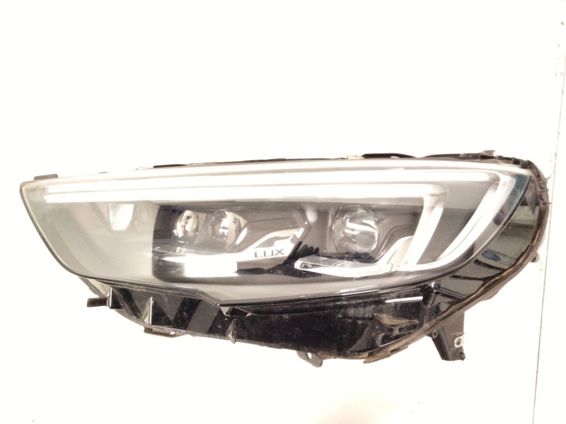 Recambio de faro izquierdo para opel insignia b grand sport (z18) 1.5 (68) referencia OEM IAM 39122974  
