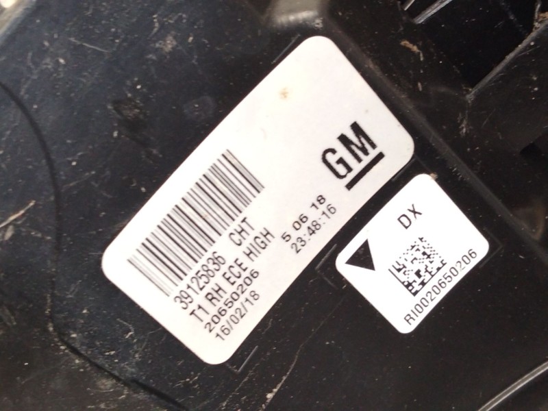 Recambio de piloto trasero derecho para opel insignia b grand sport (z18) 1.5 (68) referencia OEM IAM 39125836  