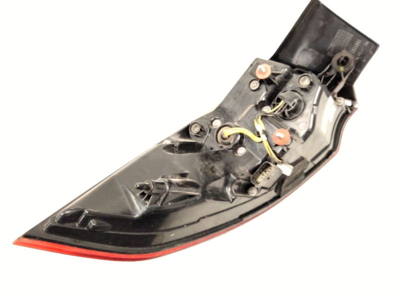 Recambio de piloto trasero derecho para opel insignia b grand sport (z18) 1.5 (68) referencia OEM IAM 39125836  