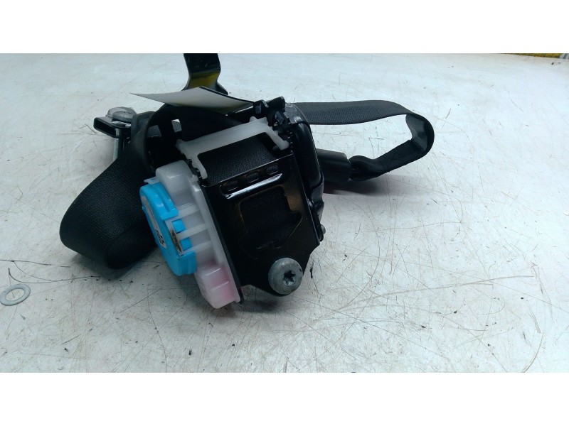 Recambio de cinturon seguridad delantero derecho para opel insignia b grand sport (z18) 1.5 (68) referencia OEM IAM 23464716  