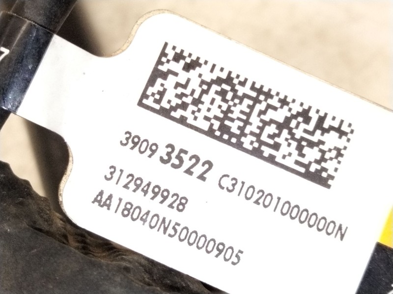 Recambio de pretensor delantero airbag izquierdo para opel insignia b grand sport (z18) 1.5 (68) referencia OEM IAM 39093522  