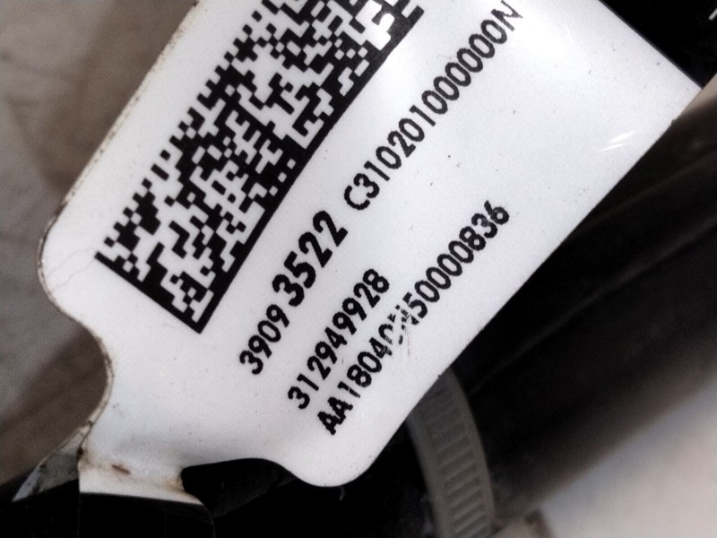 Recambio de pretensor delantero airbag derecho para opel insignia b grand sport (z18) 1.5 (68) referencia OEM IAM 39093522  