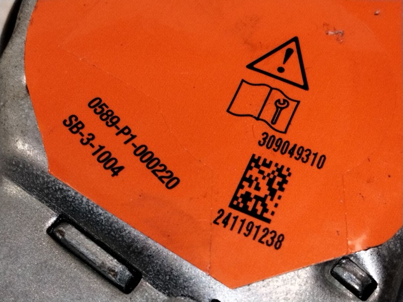 Recambio de cinturon seguridad delantero derecho para skoda superb iii (3v3) 2.0 tdi referencia OEM IAM 0589P1000220  