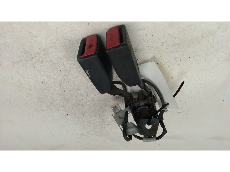 Recambio de enganche cinturon trasero derecho para mazda cx-5 (ke, gh) 2.2 d awd (ke2aw) referencia OEM IAM BAF140137T  