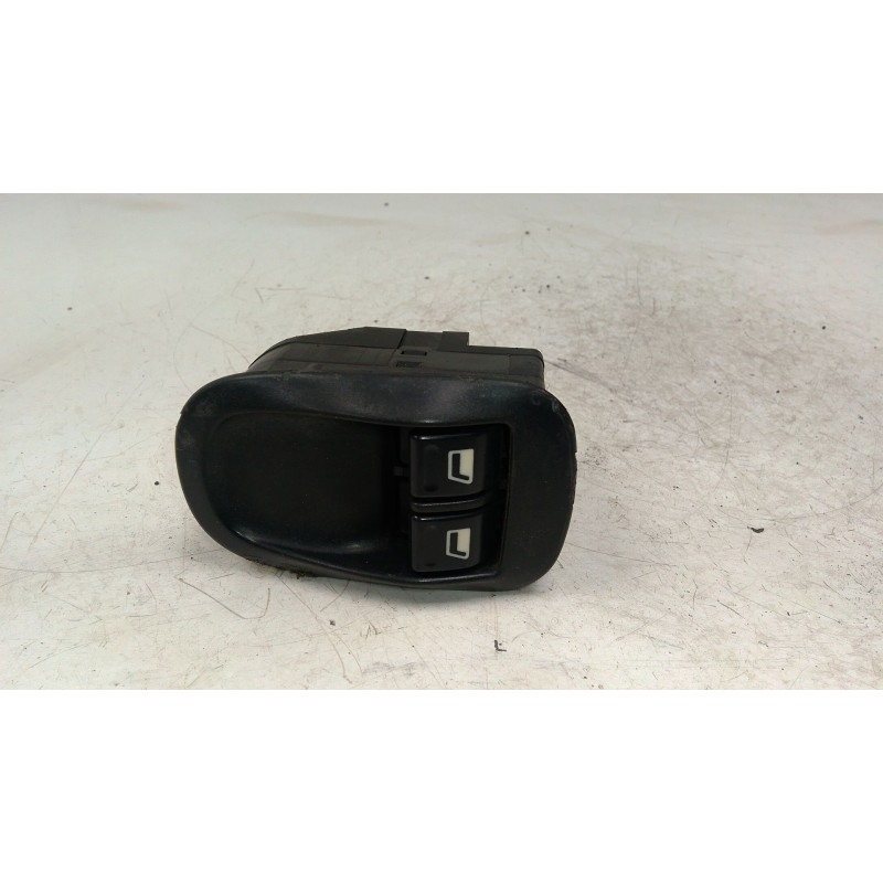 Recambio de mando elevalunas delantero izquierdo para peugeot 306 hatchback (7a, 7c, n3, n5) 2.0 hdi 90 referencia OEM IAM   