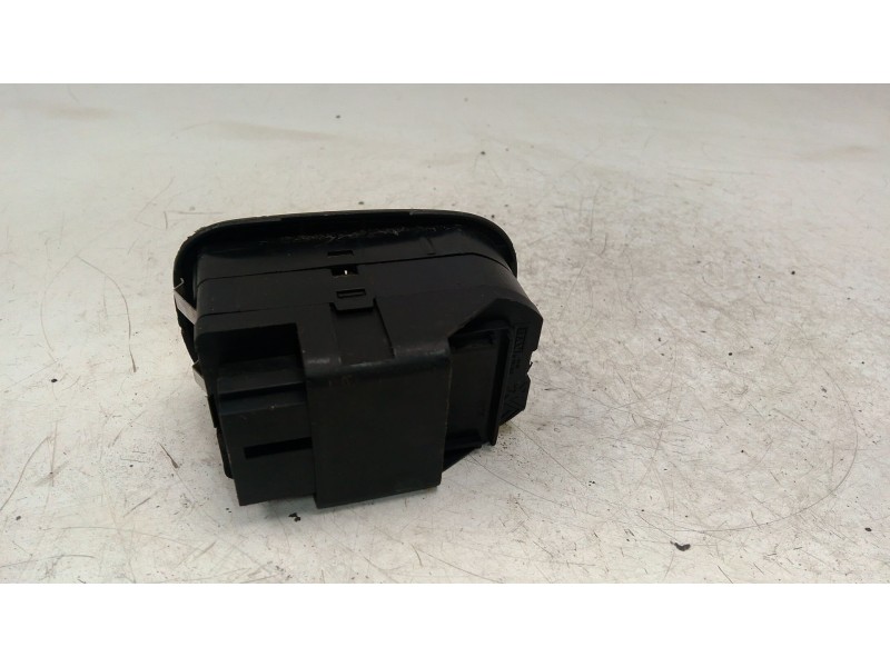 Recambio de mando elevalunas delantero izquierdo para peugeot 306 hatchback (7a, 7c, n3, n5) 2.0 hdi 90 referencia OEM IAM   