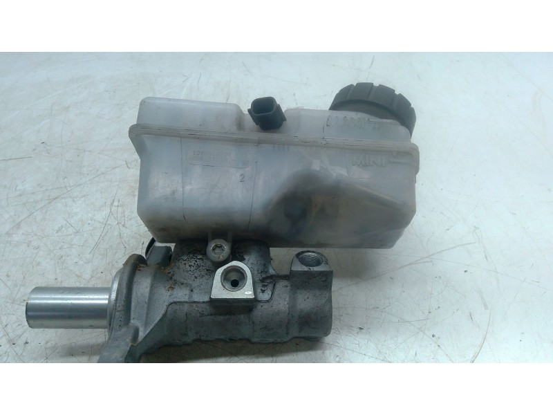 Recambio de bomba freno para dacia dokker monospace (ke_) 1.5 dci (keaj, keah) referencia OEM IAM 460915125R  