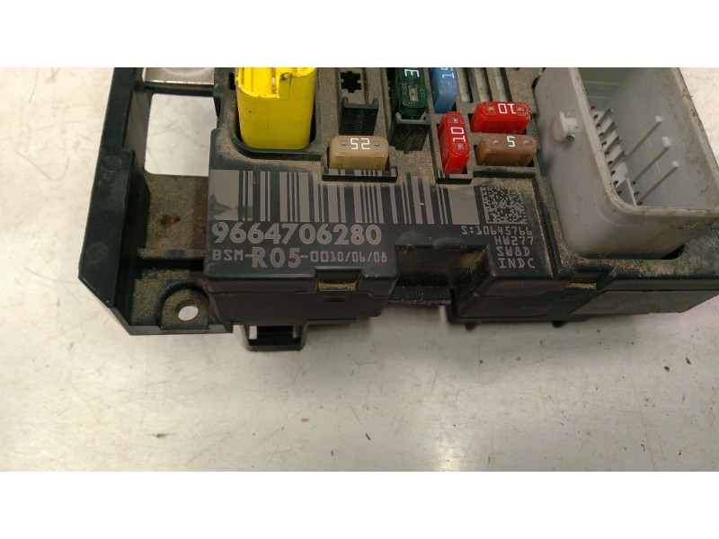 Recambio de caja fusibles para citroën berlingo multispace (b9) 1.6 hdi 110 referencia OEM IAM 9664706280  