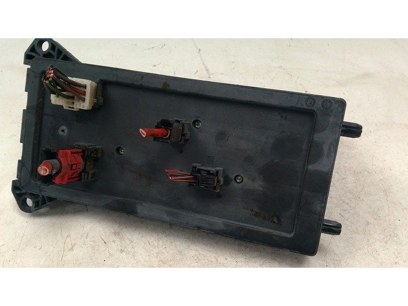 Recambio de caja fusibles para mercedes-benz sprinter 3-t furgoneta (b906) 214 cdi (906.611, 906.613) referencia OEM IAM A906900