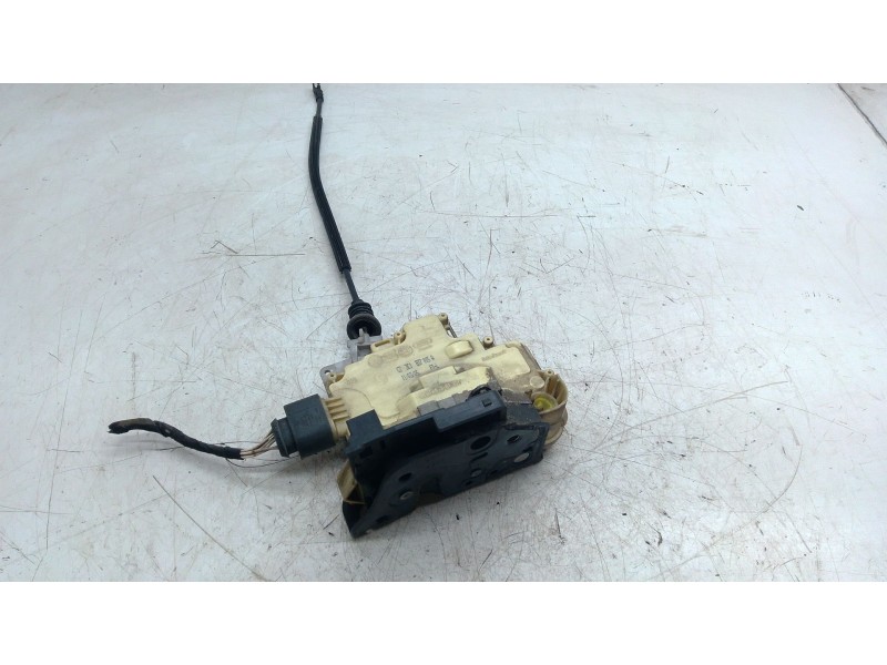 Recambio de cerradura puerta delantera izquierda para volkswagen passat b6 (3c2) 2.0 tdi referencia OEM IAM 3C1B37015A  