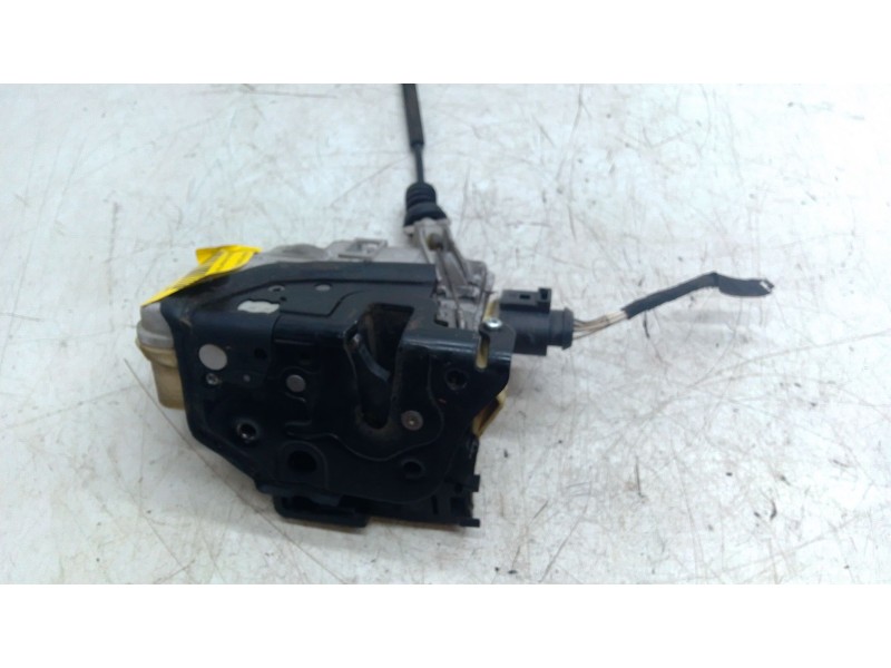 Recambio de cerradura puerta delantera izquierda para volkswagen passat b6 (3c2) 2.0 tdi referencia OEM IAM 3C1B37015A  