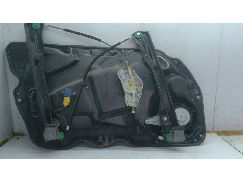Recambio de elevalunas delantero derecho para volkswagen passat b6 (3c2) 2.0 tdi referencia OEM IAM 3C1837756F  