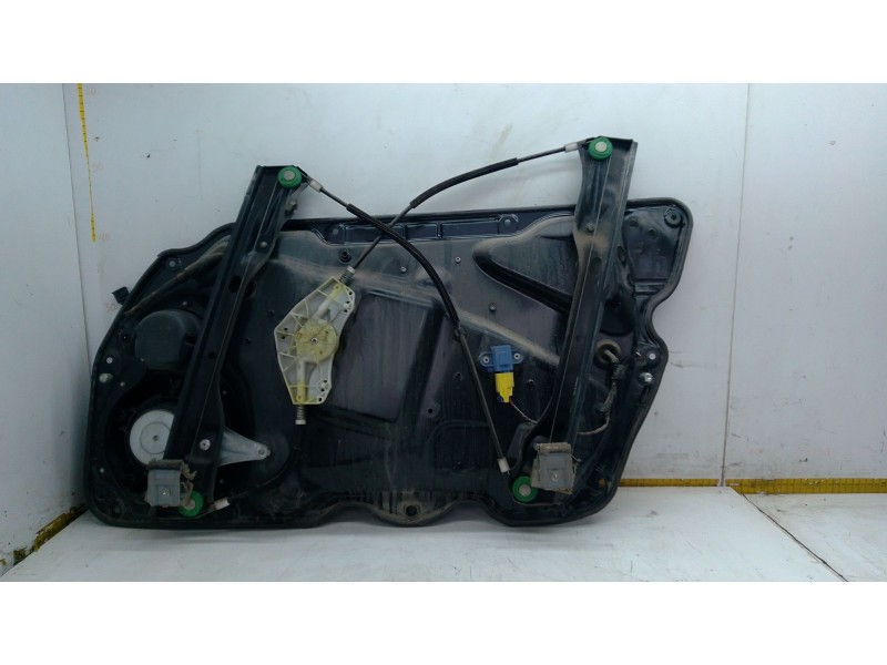 Recambio de elevalunas delantero izquierdo para volkswagen passat b6 (3c2) 2.0 tdi referencia OEM IAM 3C1837755F  