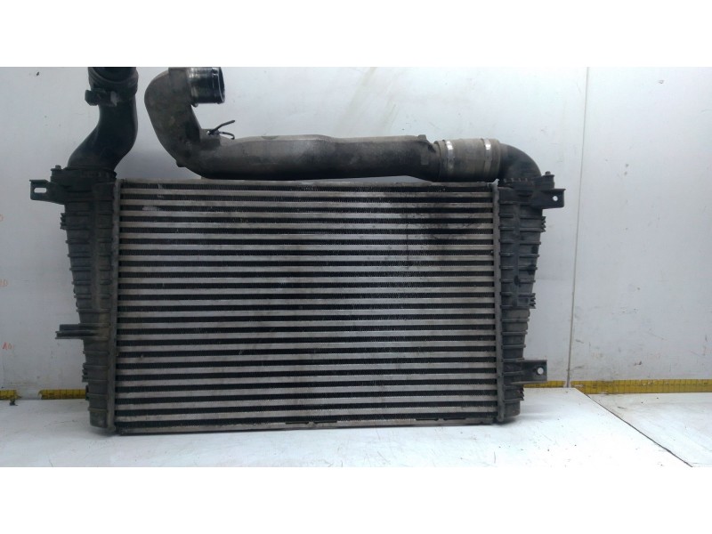 Recambio de intercooler para opel zafira / zafira family b (a05) 1.9 cdti (m75) referencia OEM IAM 13223395  