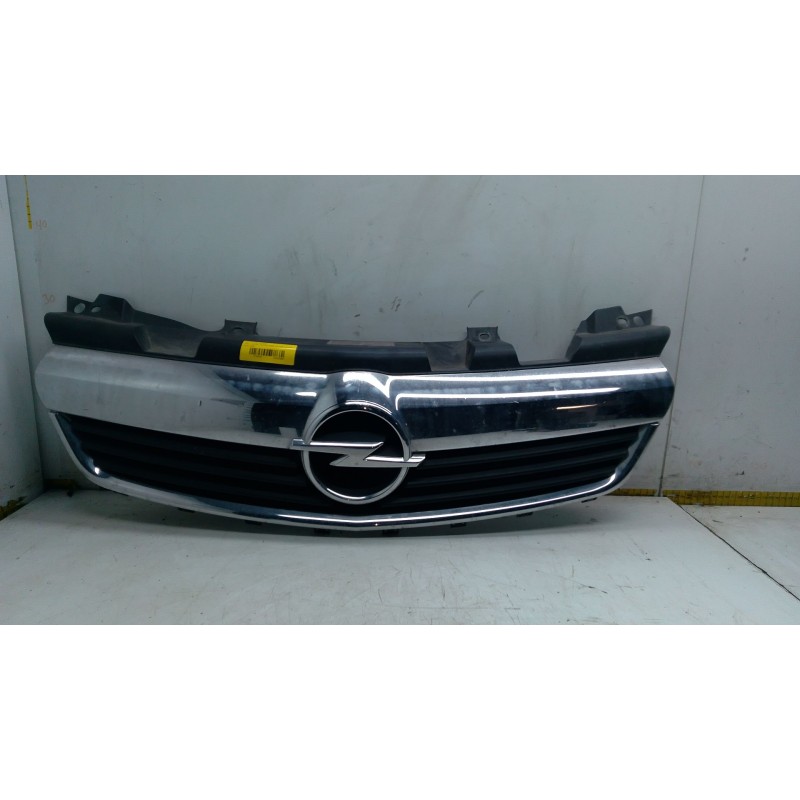 Recambio de rejilla delantera para opel zafira / zafira family b (a05) 1.9 cdti (m75) referencia OEM IAM 321228108  