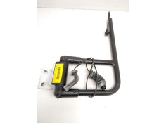 Recambio de soporte retrovisor para mercedes-benz vario (tw2) bm 668 / 670 referencia OEM IAM A6708100214 LADO DERECHO 2538344