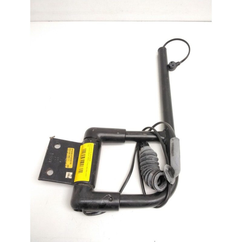 Recambio de soporte retrovisor para mercedes-benz vario (tw2) bm 668 / 670 referencia OEM IAM A6708100214 LADO DERECHO,CORTO 253