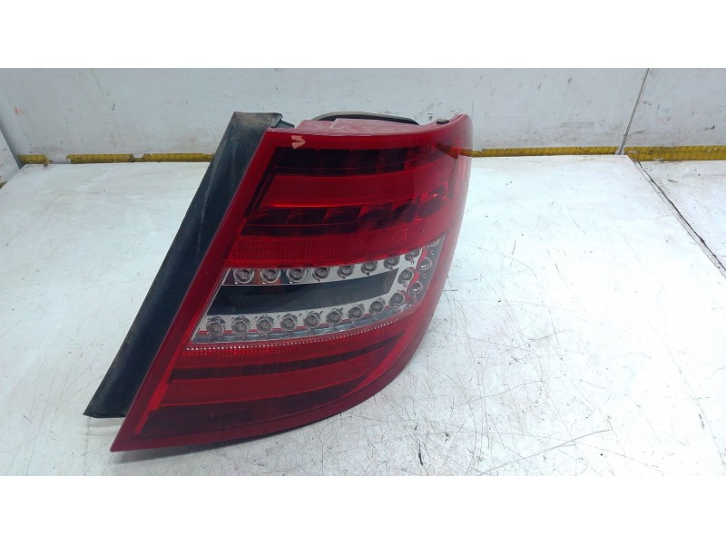 Recambio de piloto trasero derecho para mercedes-benz clase c t-model (s204) c 220 cdi (204.202) referencia OEM IAM A2048204764 