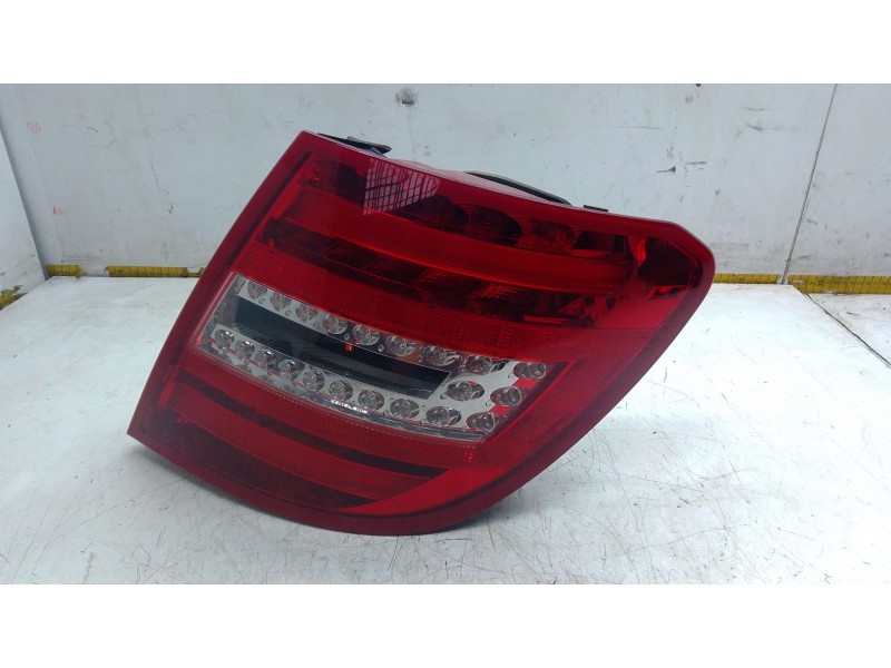 Recambio de piloto trasero derecho para mercedes-benz clase c t-model (s204) c 220 cdi (204.202) referencia OEM IAM A2048204764 