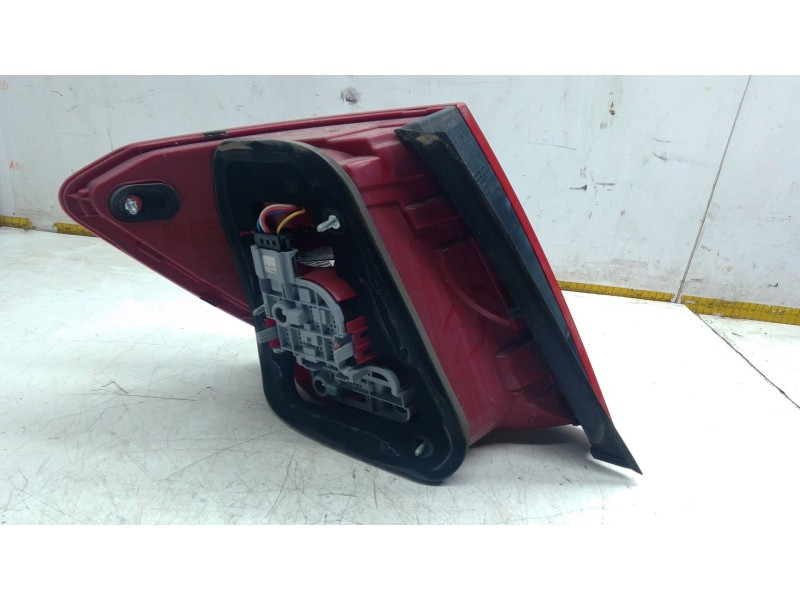 Recambio de piloto trasero derecho para mercedes-benz clase c t-model (s204) c 220 cdi (204.202) referencia OEM IAM A2048204764 