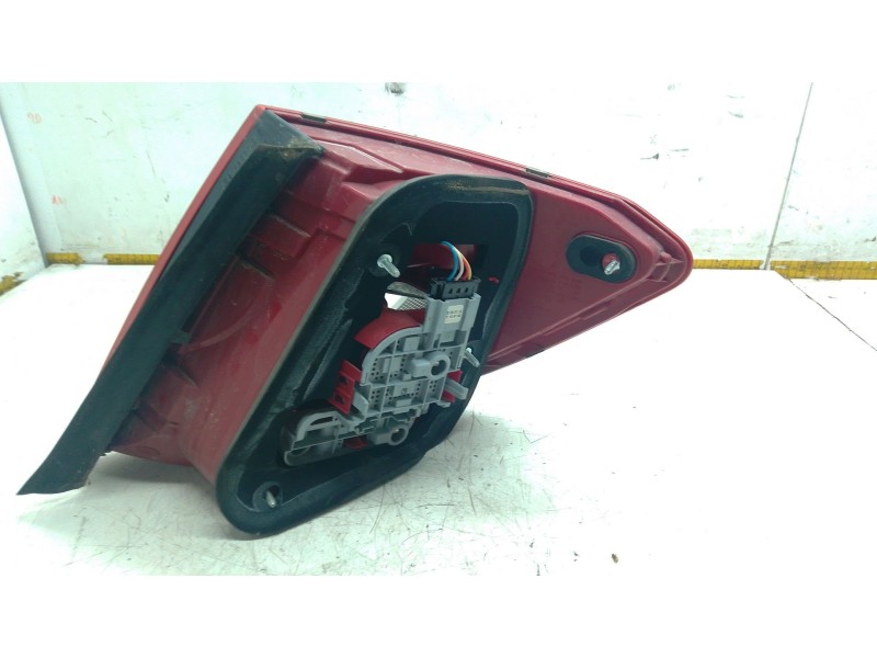 Recambio de piloto trasero izquierdo para mercedes-benz clase c t-model (s204) c 220 cdi (204.202) referencia OEM IAM A204820466