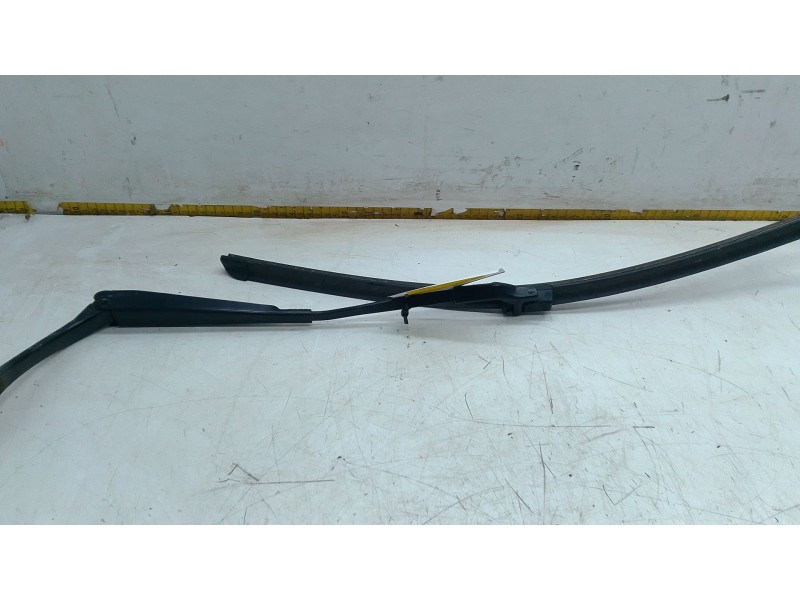 Recambio de brazo limpia delantero izquierdo para mercedes-benz clase c t-model (s204) c 220 cdi (204.202) referencia OEM IAM 97