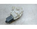 MOTOR ELEVALUNAS DELANTERO DERECHO A2048200642 